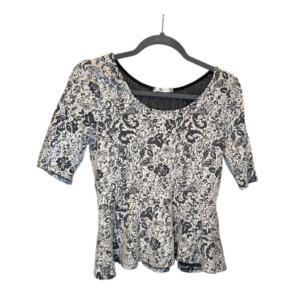 Timing Scoop Neck Blouse